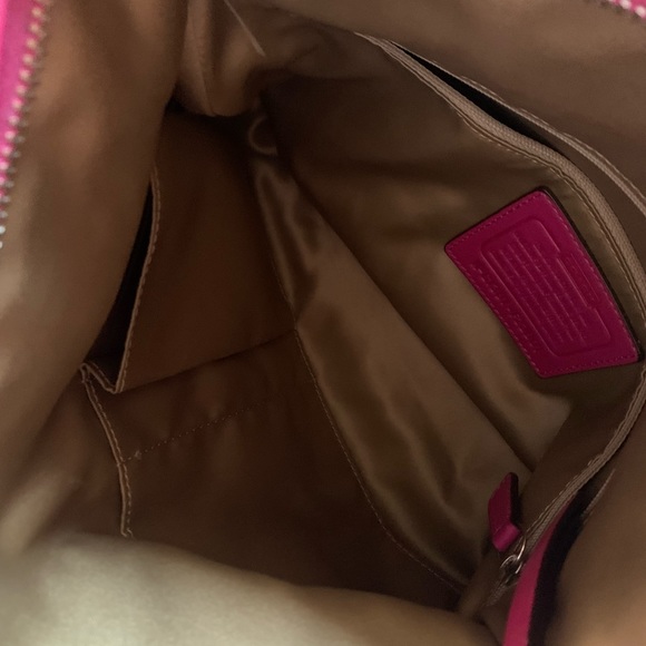 Coach Hot Pink bag - Picture 3 of 4